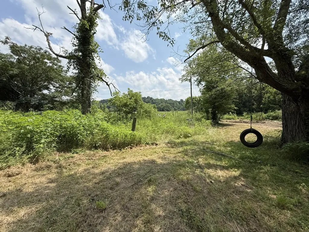 2932 Maret Cemetery Road Mt Vernon KY 40456