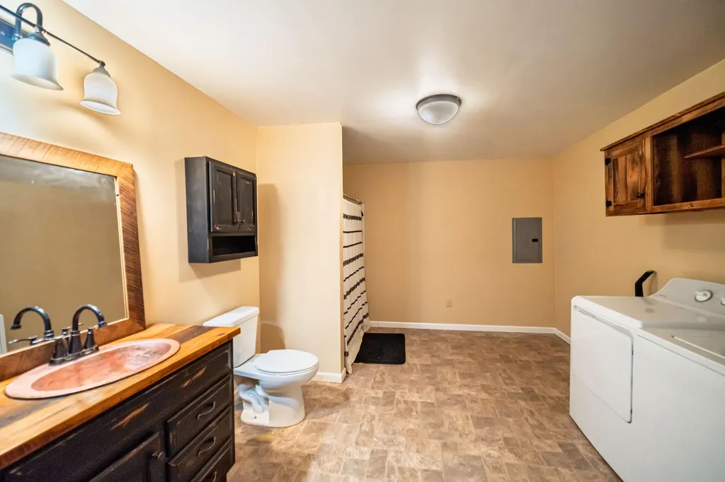 117 Broadway Street Marion KY 42064
