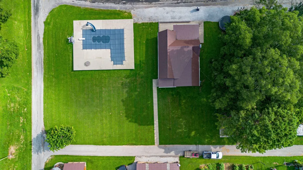 117 Broadway Street Marion KY 42064