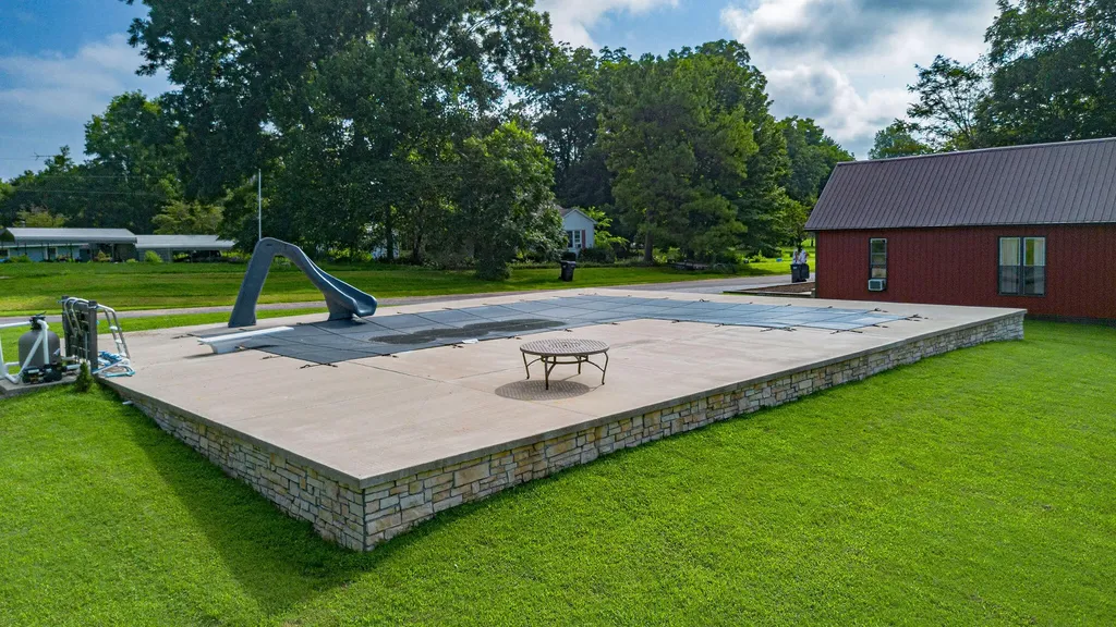 117 Broadway Street Marion KY 42064