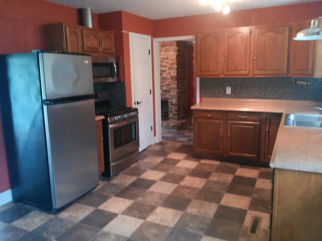221 Maple Avenue Calvert City KY 42029
