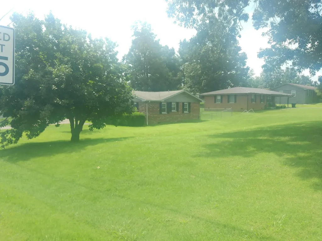 221 Maple Avenue Calvert City KY 42029