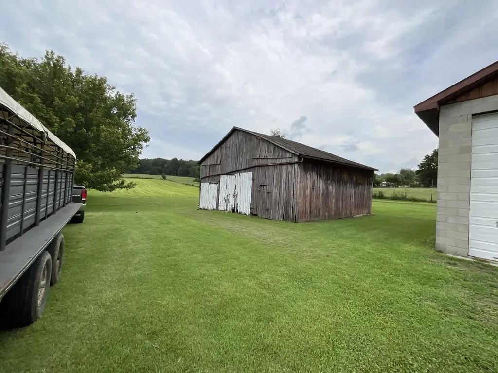 709 Old Highway 90 Monticello KY 42633