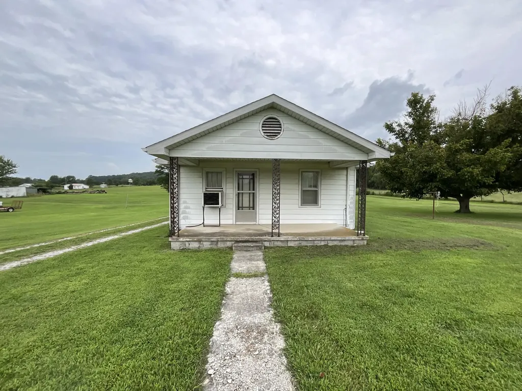 709 Old Highway 90 Monticello KY 42633