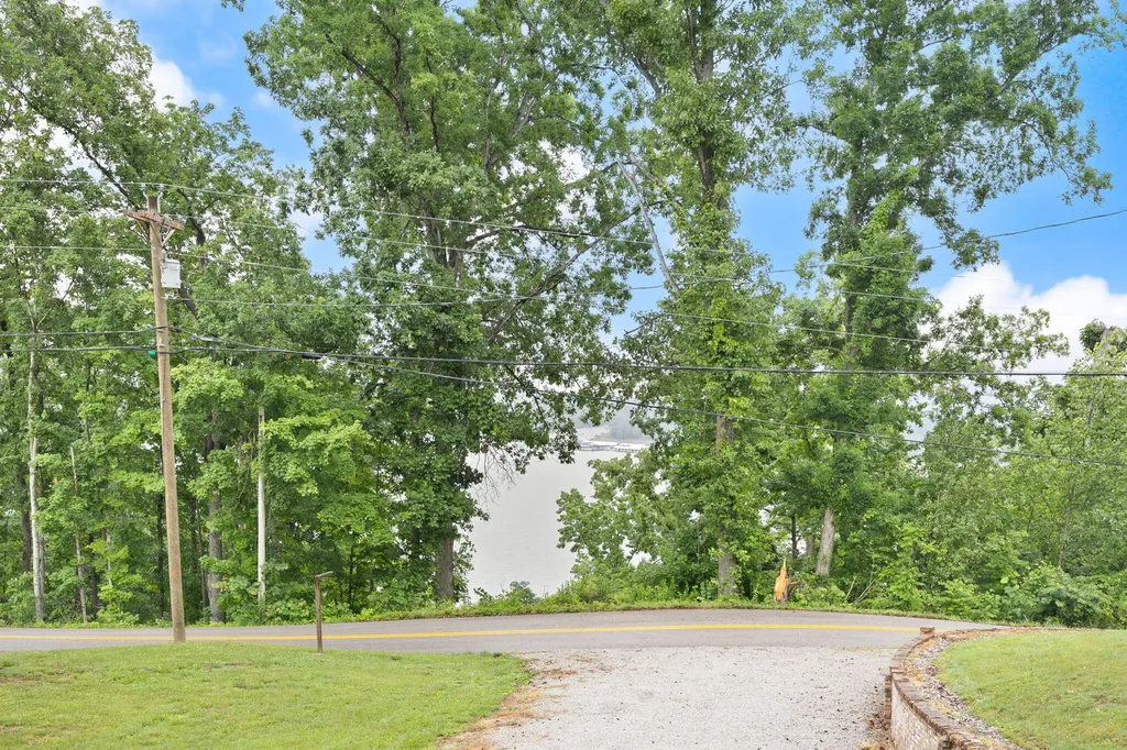 2247 Ky-2393 Monticello KY 42633
