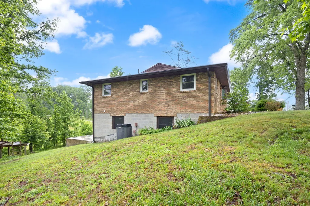 2247 Ky-2393 Monticello KY 42633