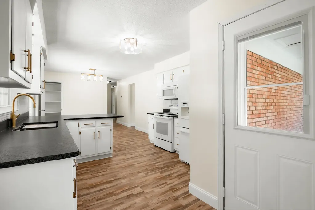 660 Oaklawn Circle Corbin KY 40701