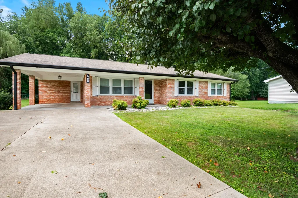 660 Oaklawn Circle Corbin KY 40701