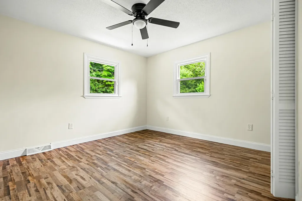 660 Oaklawn Circle Corbin KY 40701