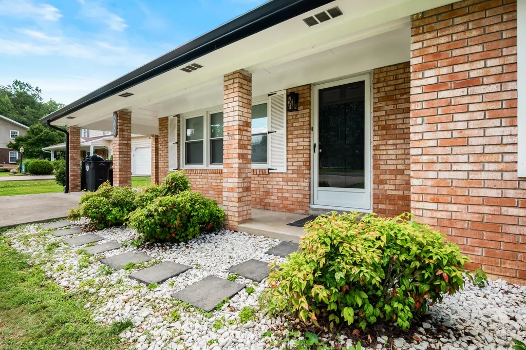 660 Oaklawn Circle Corbin KY 40701