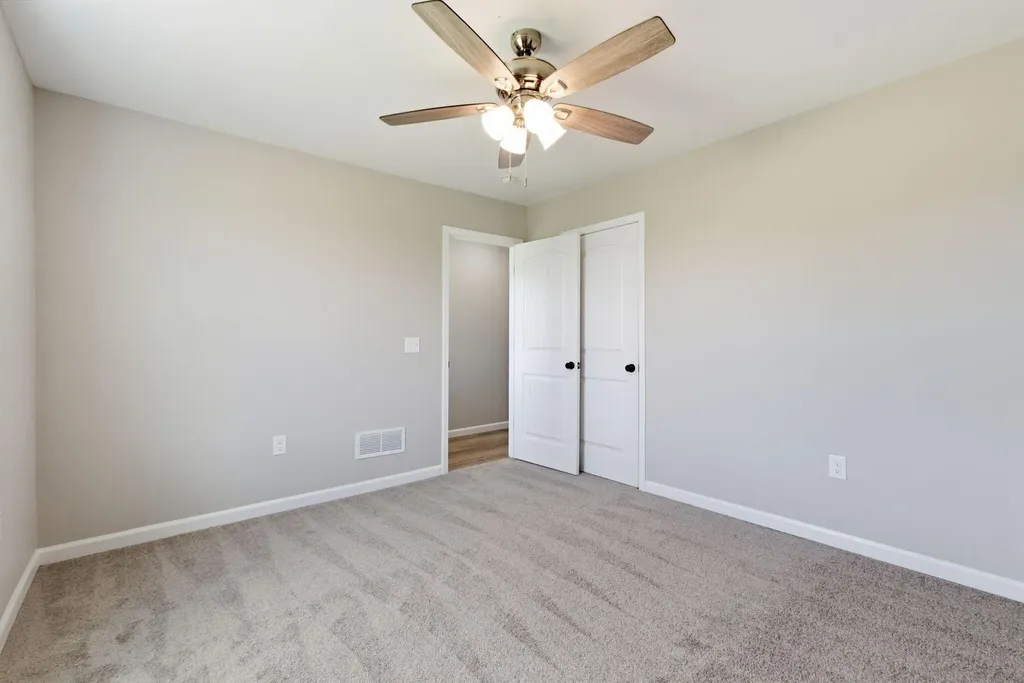 186 Charles Carr Drive Harrodsburg KY 40330
