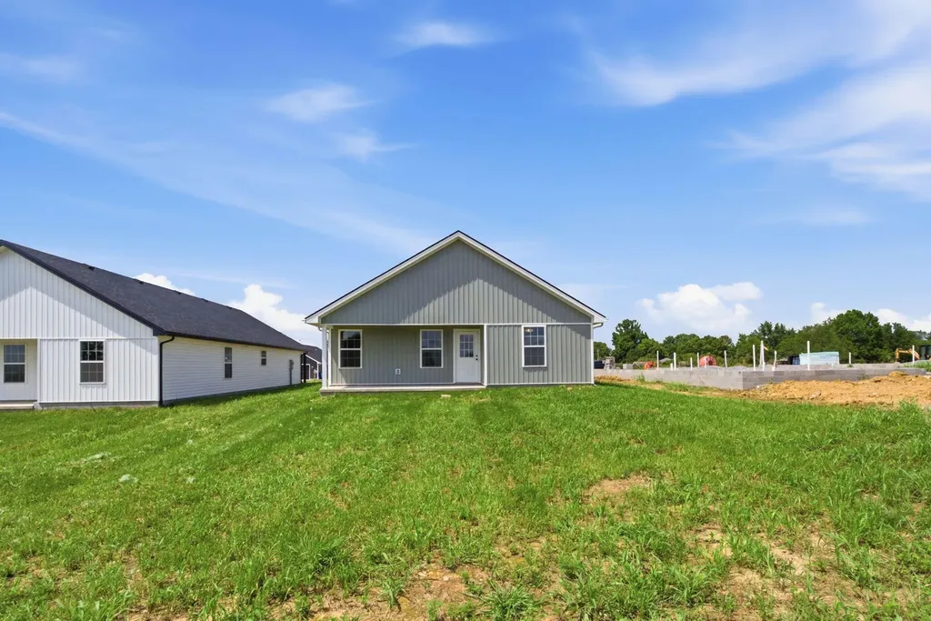 186 Charles Carr Drive Harrodsburg KY 40330