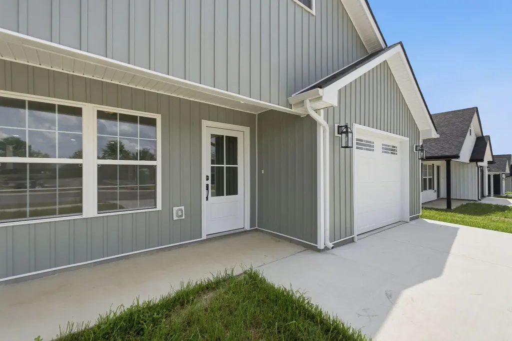186 Charles Carr Drive Harrodsburg KY 40330