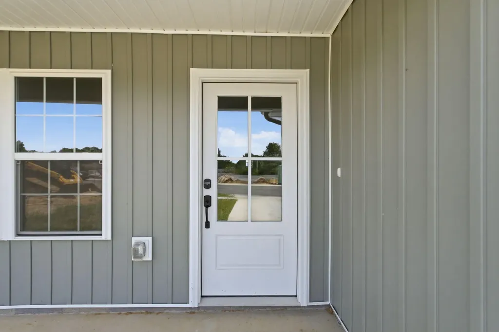 186 Charles Carr Drive Harrodsburg KY 40330