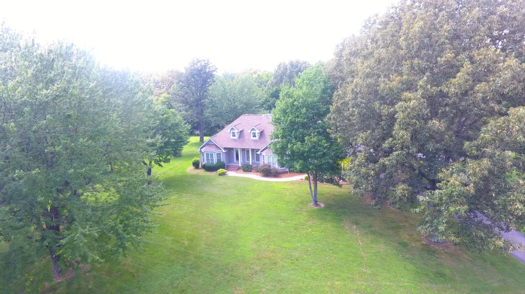5650 Warrendale Drive Paducah KY 42003