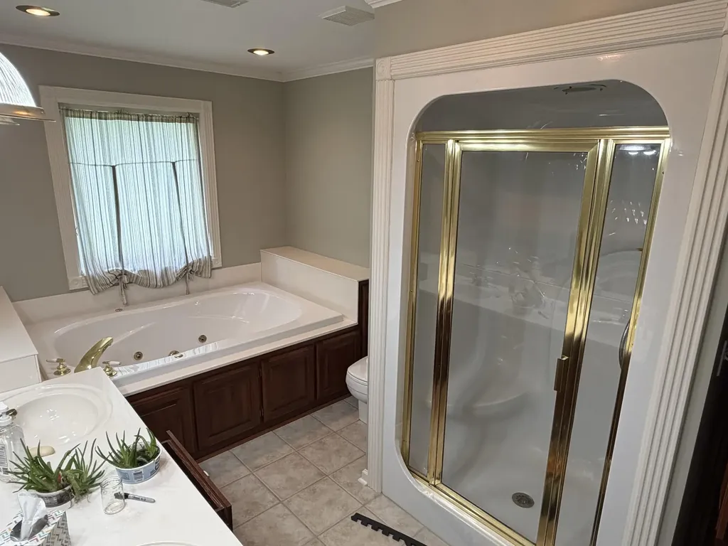 5650 Warrendale Drive Paducah KY 42003