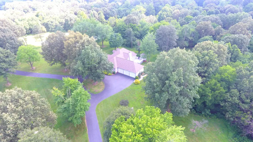 5650 Warrendale Drive Paducah KY 42003