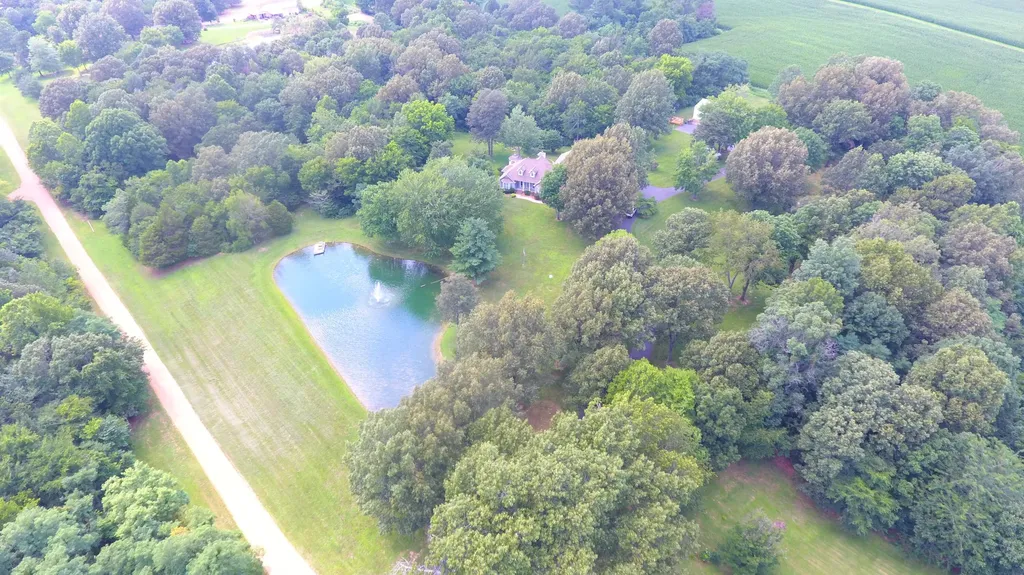 5650 Warrendale Drive Paducah KY 42003