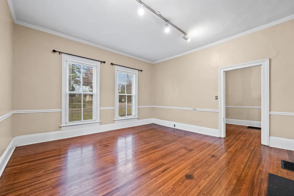 2120 S Main Street Hopkinsville KY 42240