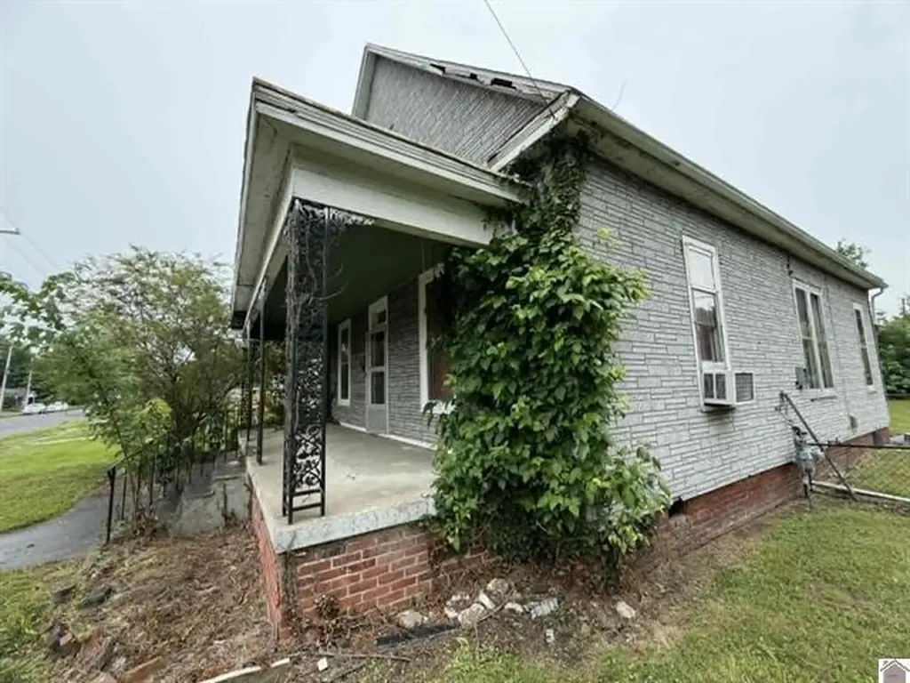 1244 N 12th Street Paducah KY 42001