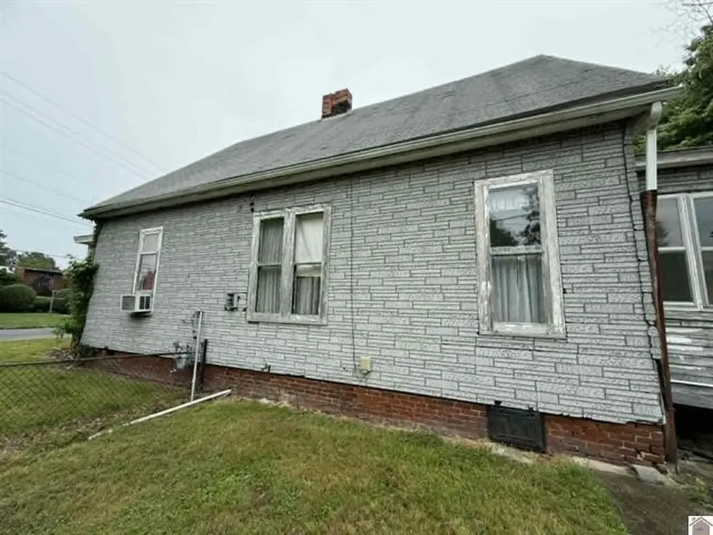 1244 N 12th Street Paducah KY 42001