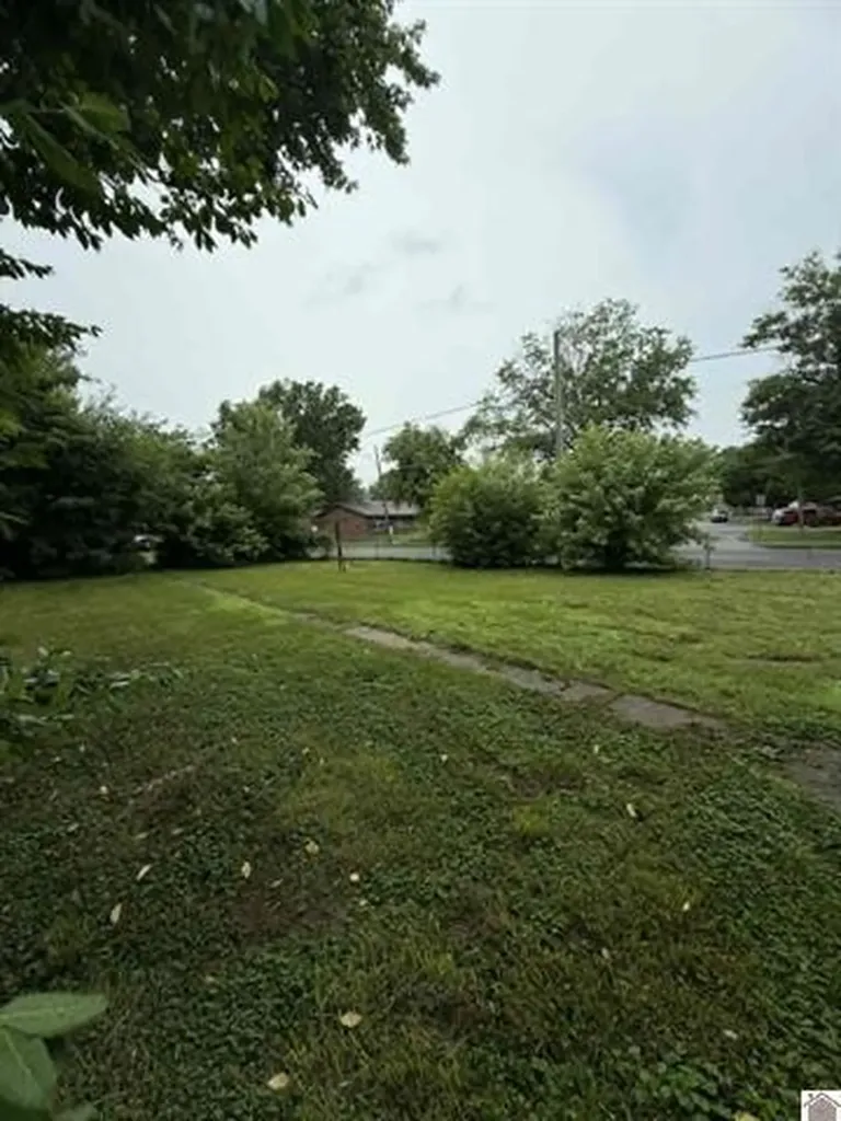 1244 N 12th Street Paducah KY 42001