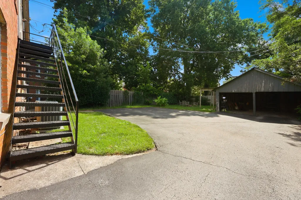 304-306 Ridgeway Road Lexington KY 40502