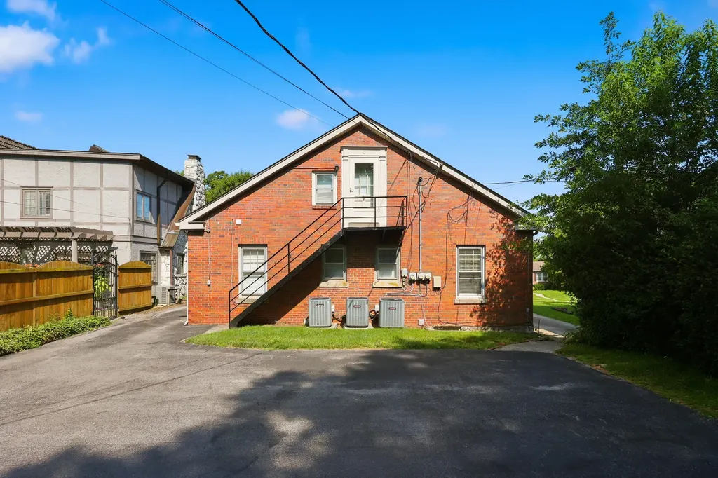 304-306 Ridgeway Road Lexington KY 40502