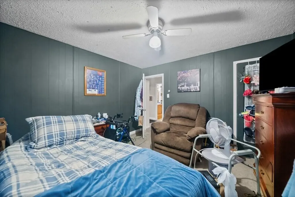 2736 Kenwood Drive Hopkinsville KY 42240