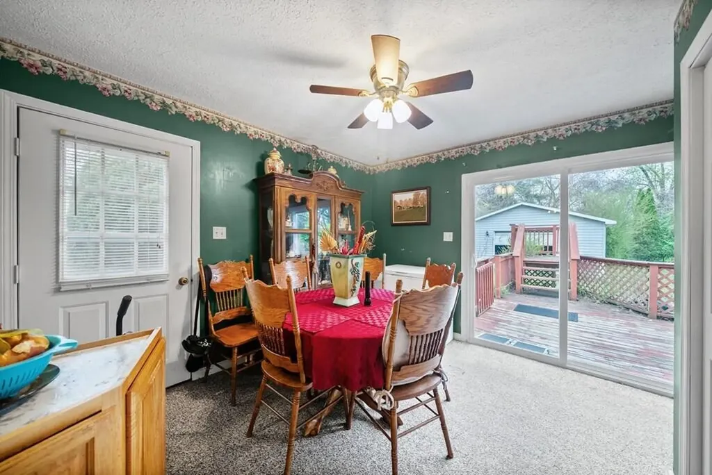 2736 Kenwood Drive Hopkinsville KY 42240