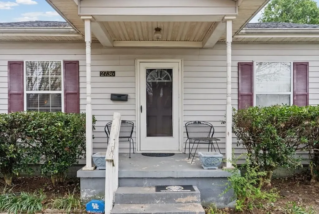 2736 Kenwood Drive Hopkinsville KY 42240