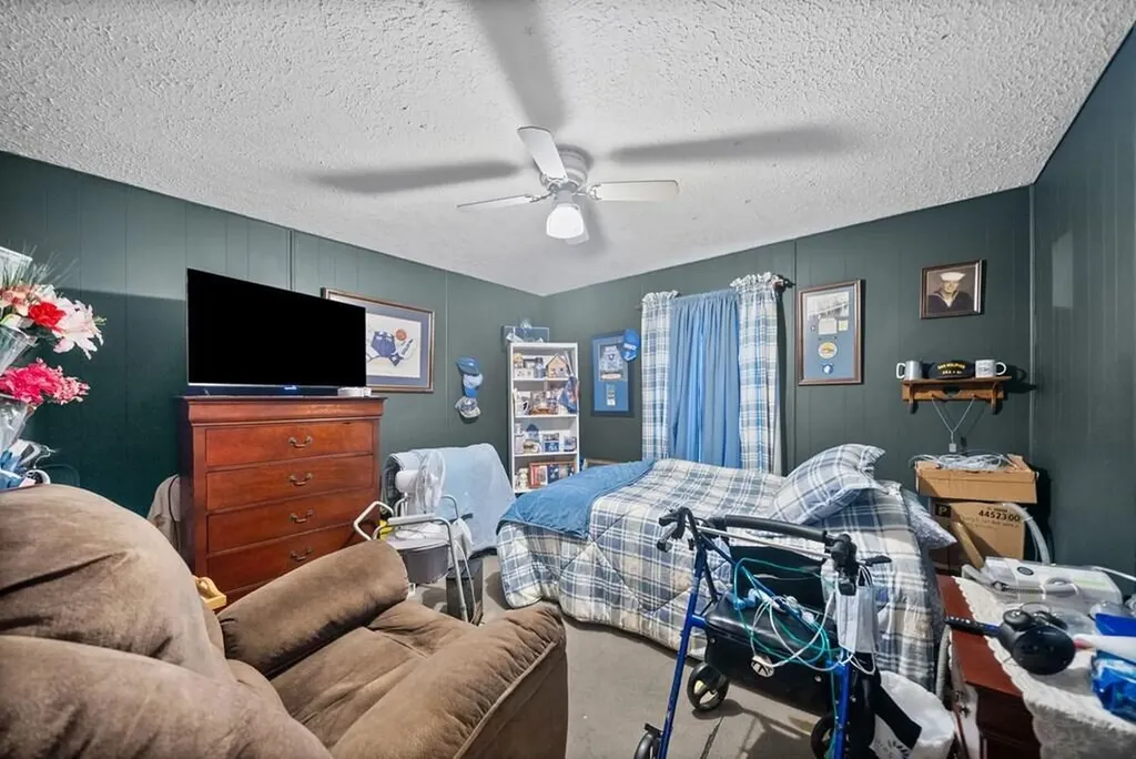 2736 Kenwood Drive Hopkinsville KY 42240
