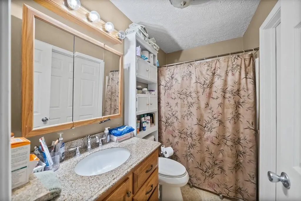 2736 Kenwood Drive Hopkinsville KY 42240