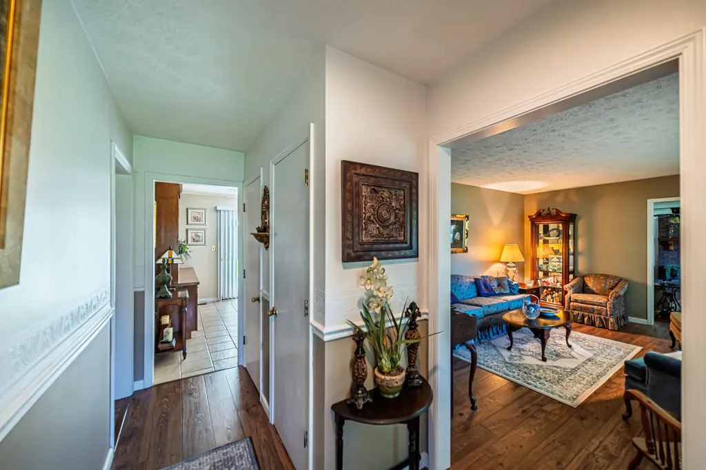 160 Charlotte Ann Drive Paducah KY 42001