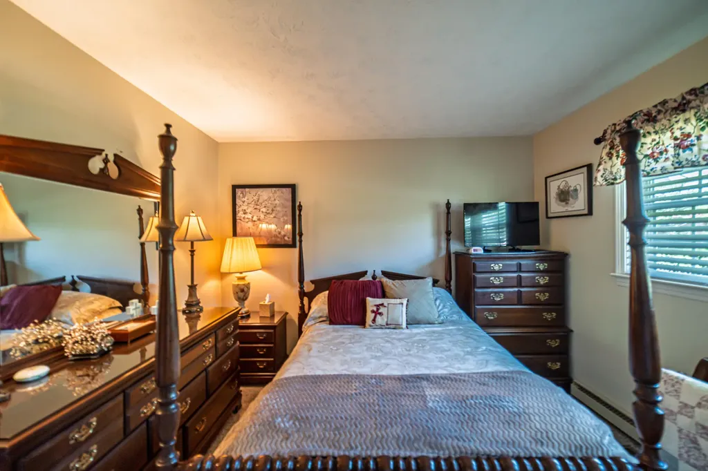 160 Charlotte Ann Drive Paducah KY 42001