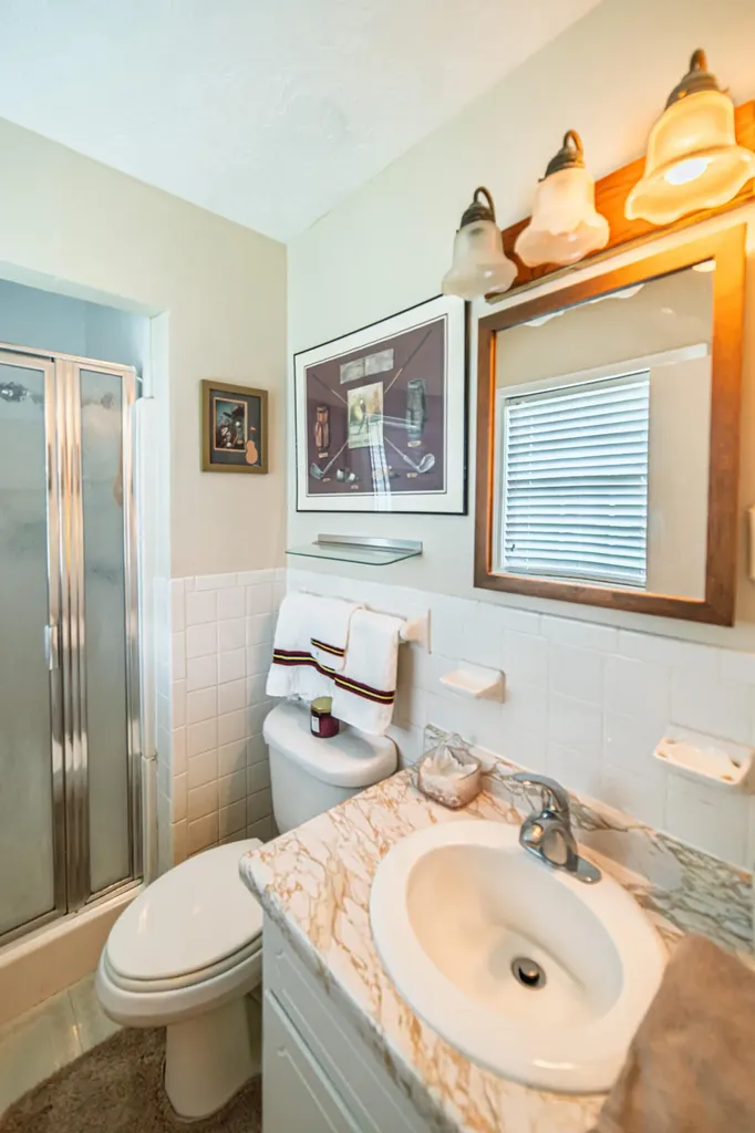 160 Charlotte Ann Drive Paducah KY 42001