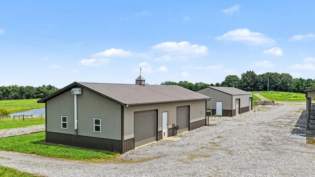 141 Leech Hill Cemetery Road Fredonia KY 42411