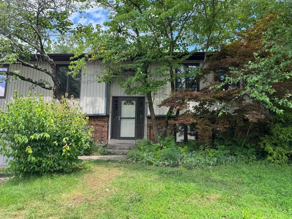 429 Pasadena Drive Lexington KY 40503