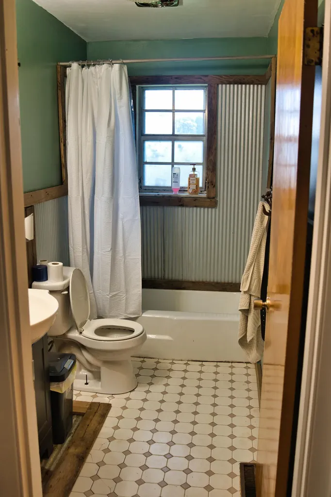 1321 Ky-80 Windsor KY 42565