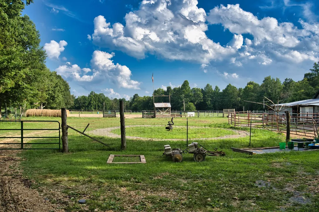 1321 Ky-80 Windsor KY 42565