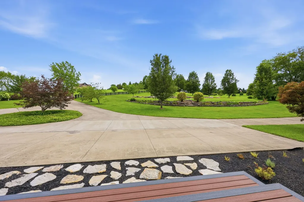 131 Jennifer Drive Lancaster KY 40444