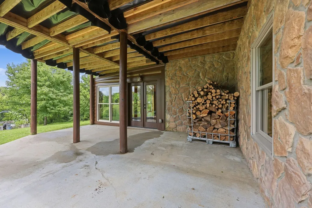 131 Jennifer Drive Lancaster KY 40444