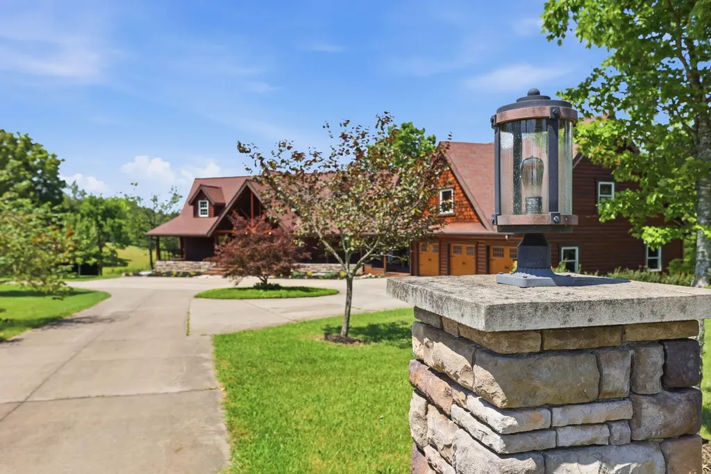 131 Jennifer Drive Lancaster KY 40444