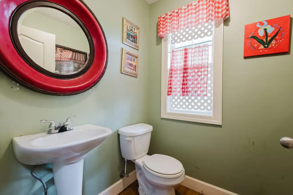 2416 Meador Port Oliver Road Scottsville KY 42164