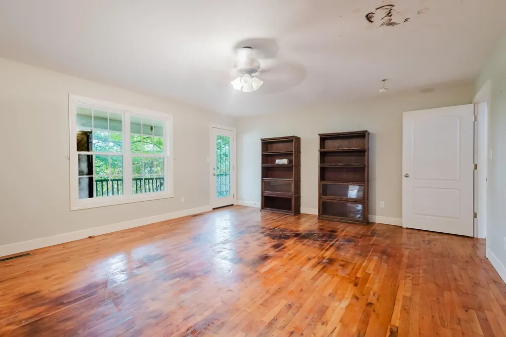 2416 Meador Port Oliver Road Scottsville KY 42164