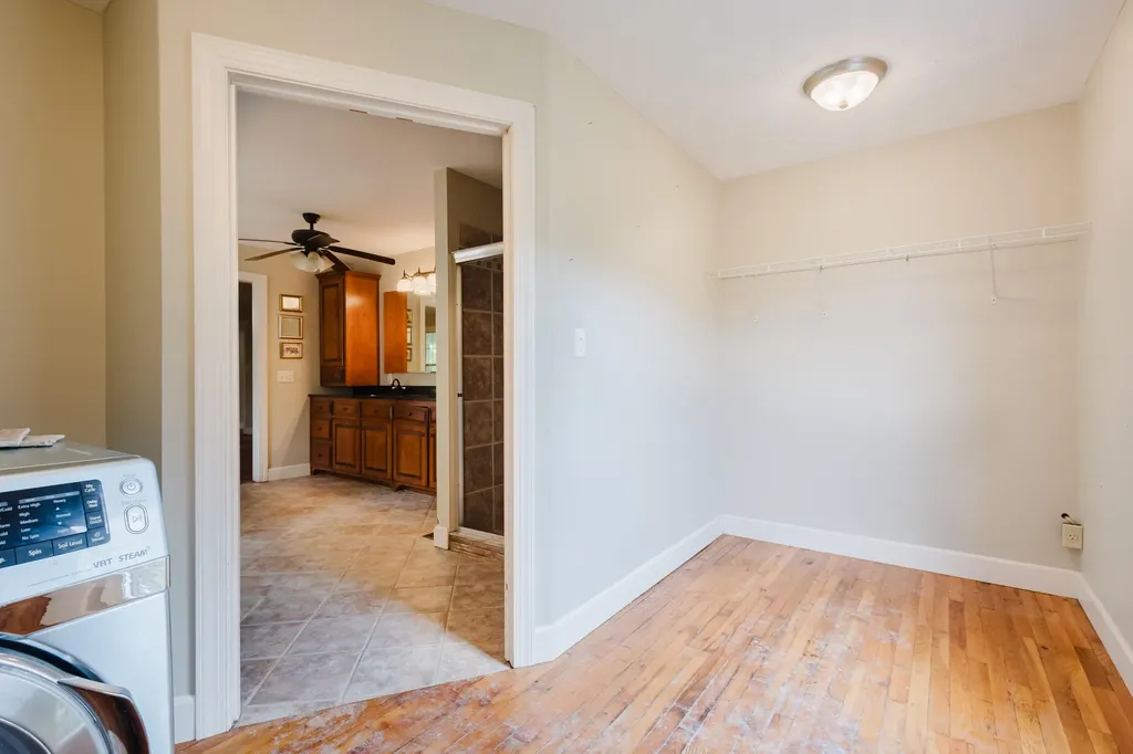 2416 Meador Port Oliver Road Scottsville KY 42164