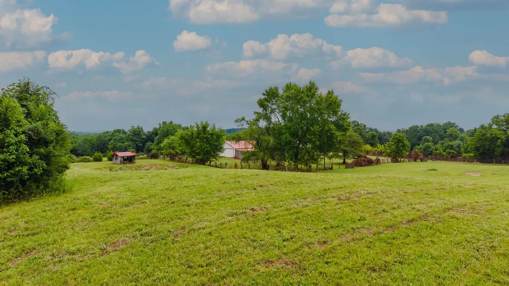 2416 Meador Port Oliver Road Scottsville KY 42164