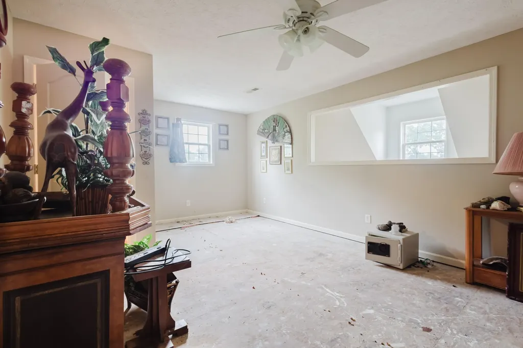 2416 Meador Port Oliver Road Scottsville KY 42164