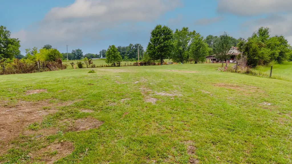 2416 Meador Port Oliver Road Scottsville KY 42164
