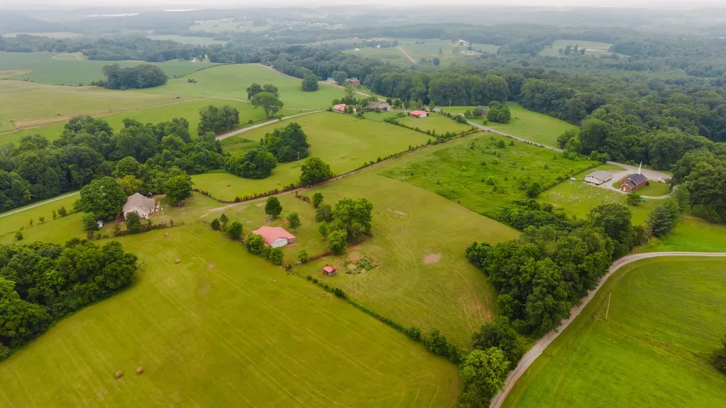 2416 Meador Port Oliver Road Scottsville KY 42164